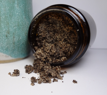 Coffee Scrub - Exfoliates, Moisturizes, Removes grease, dirt and grime, Neutralizes Odors.