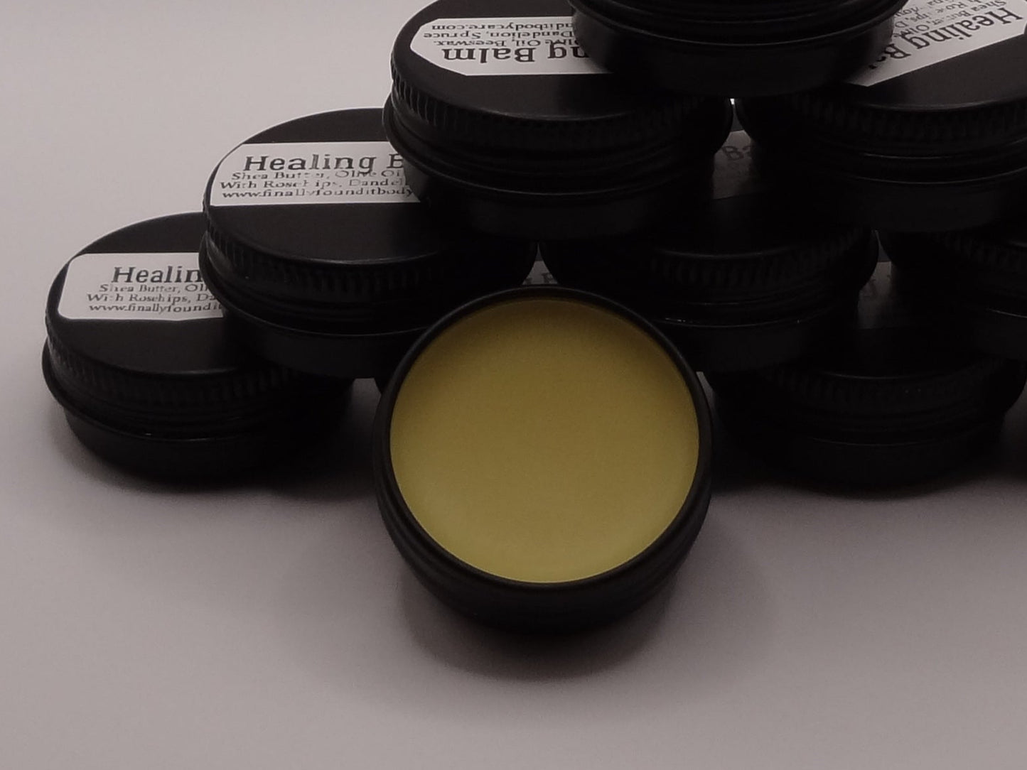 All Natural Healing Balm - Cuts, Rashes, Burns, Stings, and more. Healing Properties, Mild Pain Reliever, High in Vitamin C.
